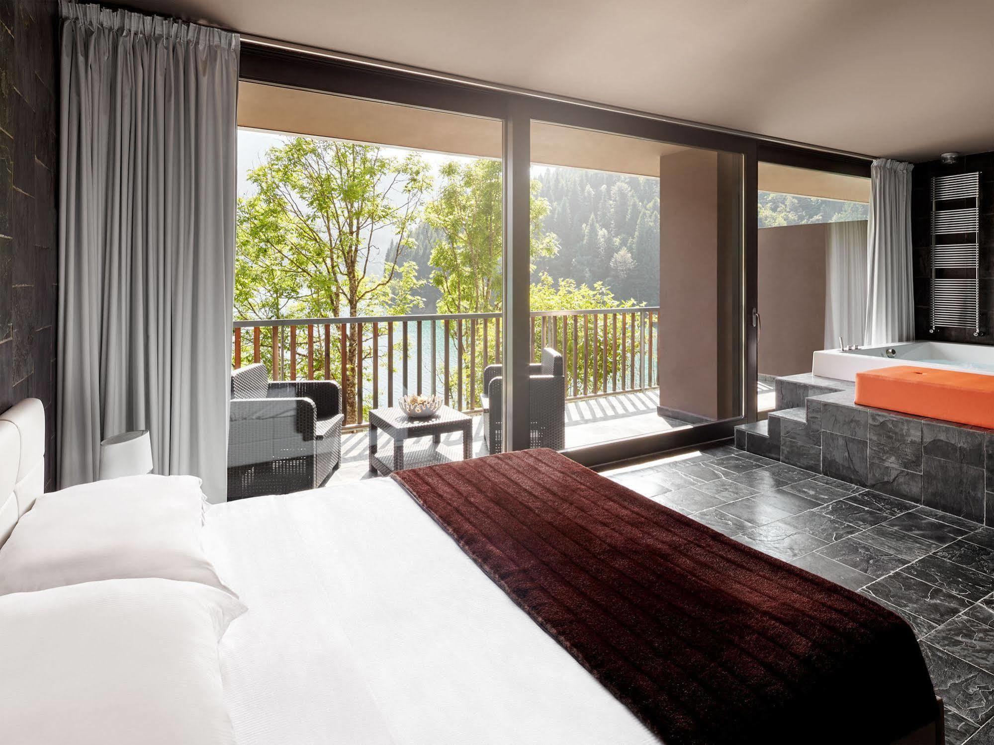 Lateis Maanja Lake Front Suite المظهر الخارجي الصورة
